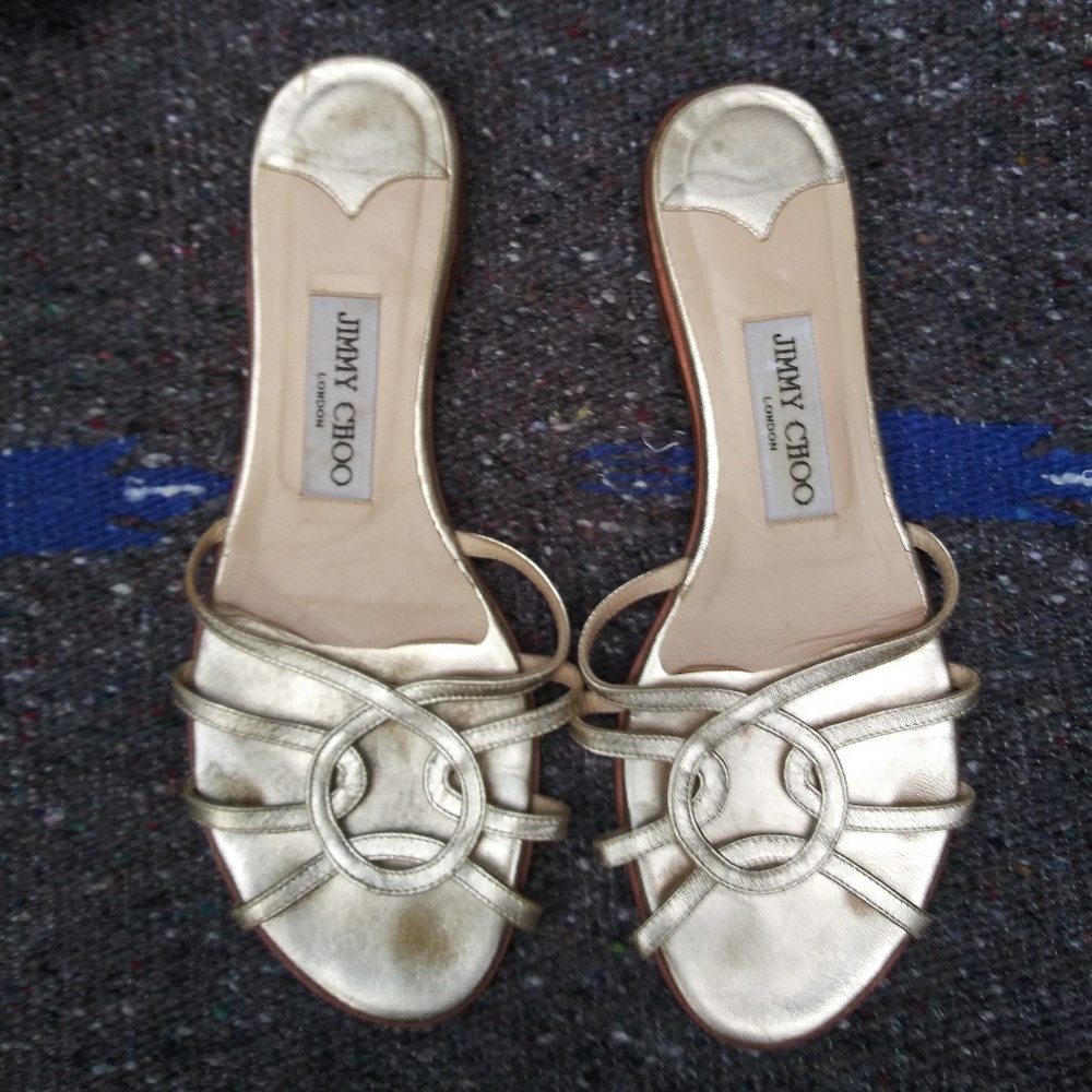 Ladies flats flip flops size 7.5 gold Pre-owned